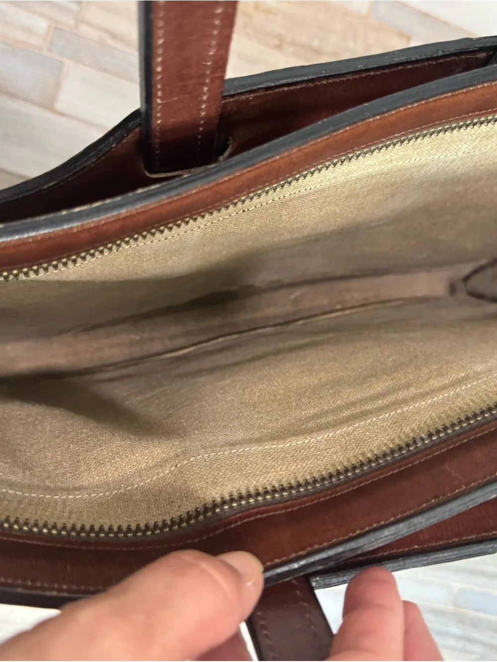 Rare vintage Oleg Cassini leather briefcase two tone leather drop handles zip